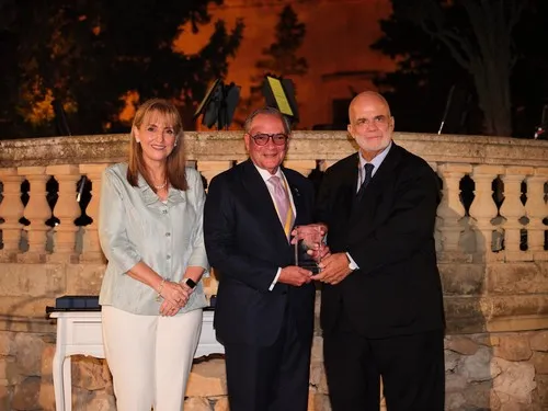 WTTC Recognises Frank Rainieri with Icon Award for Pioneering the Dominican Republic's Tourism Success Story